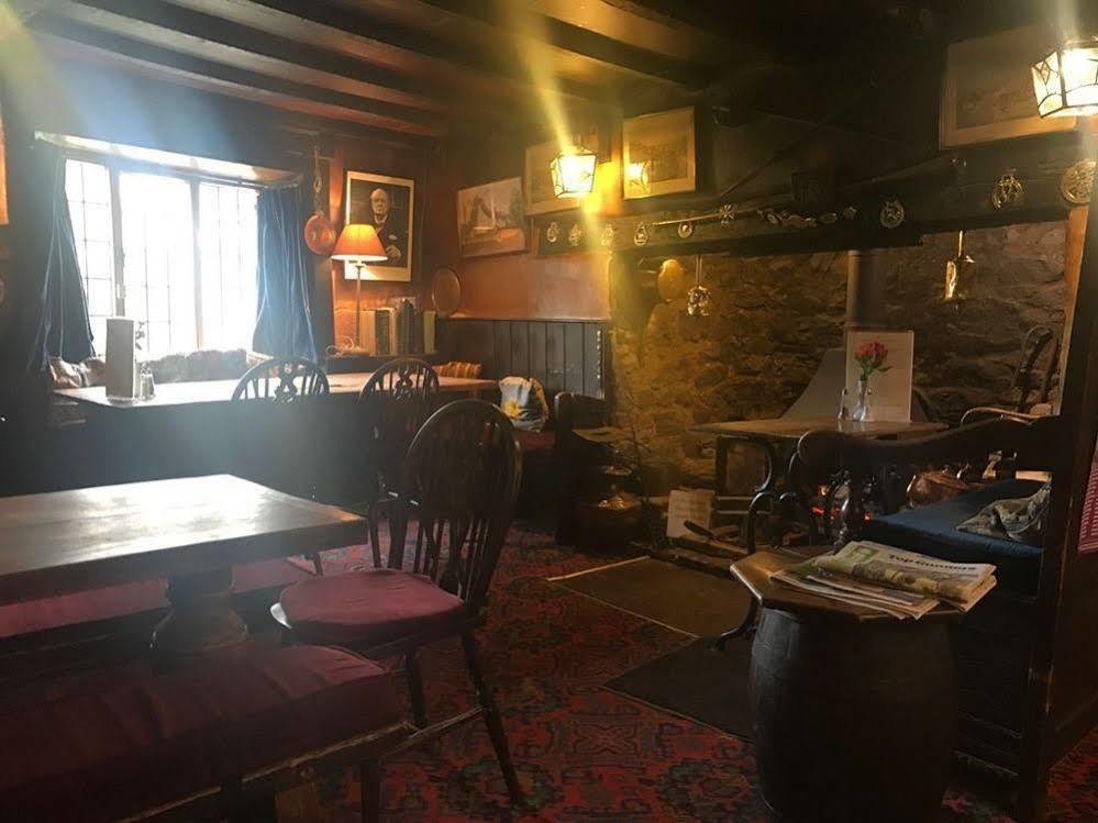The Nobody Inn Christow Экстерьер фото