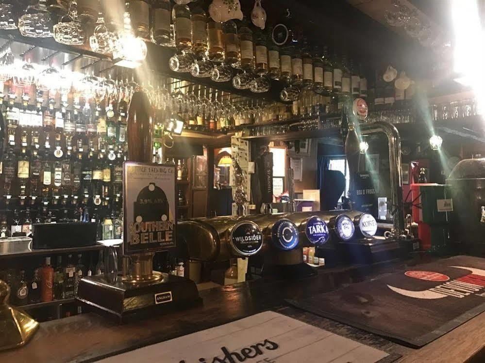 The Nobody Inn Christow Экстерьер фото